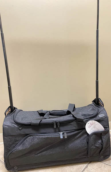 Kenneth Cole 10025916 Price Garment Rack Curtain Dance Bag