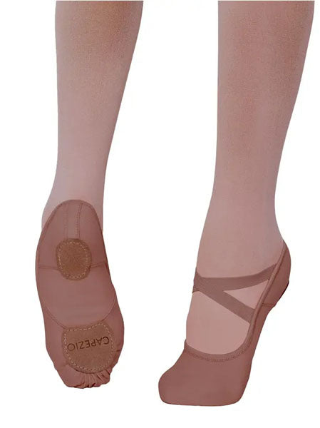 Capezio 2037C Children`s Hanami Canvas Split Sole Strecth Ballet Slipper Mocha